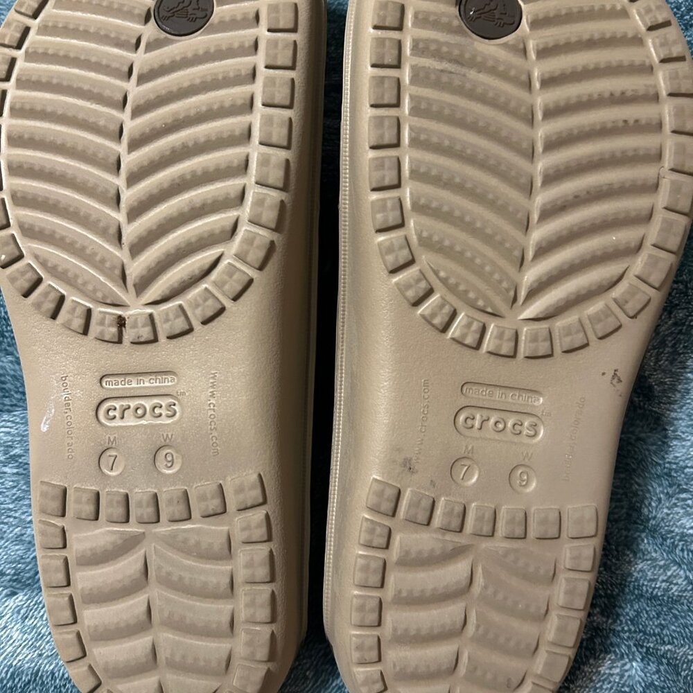 Crocs Flip-flops Size Men's 7, Women's 9 - Picture 4 of 5